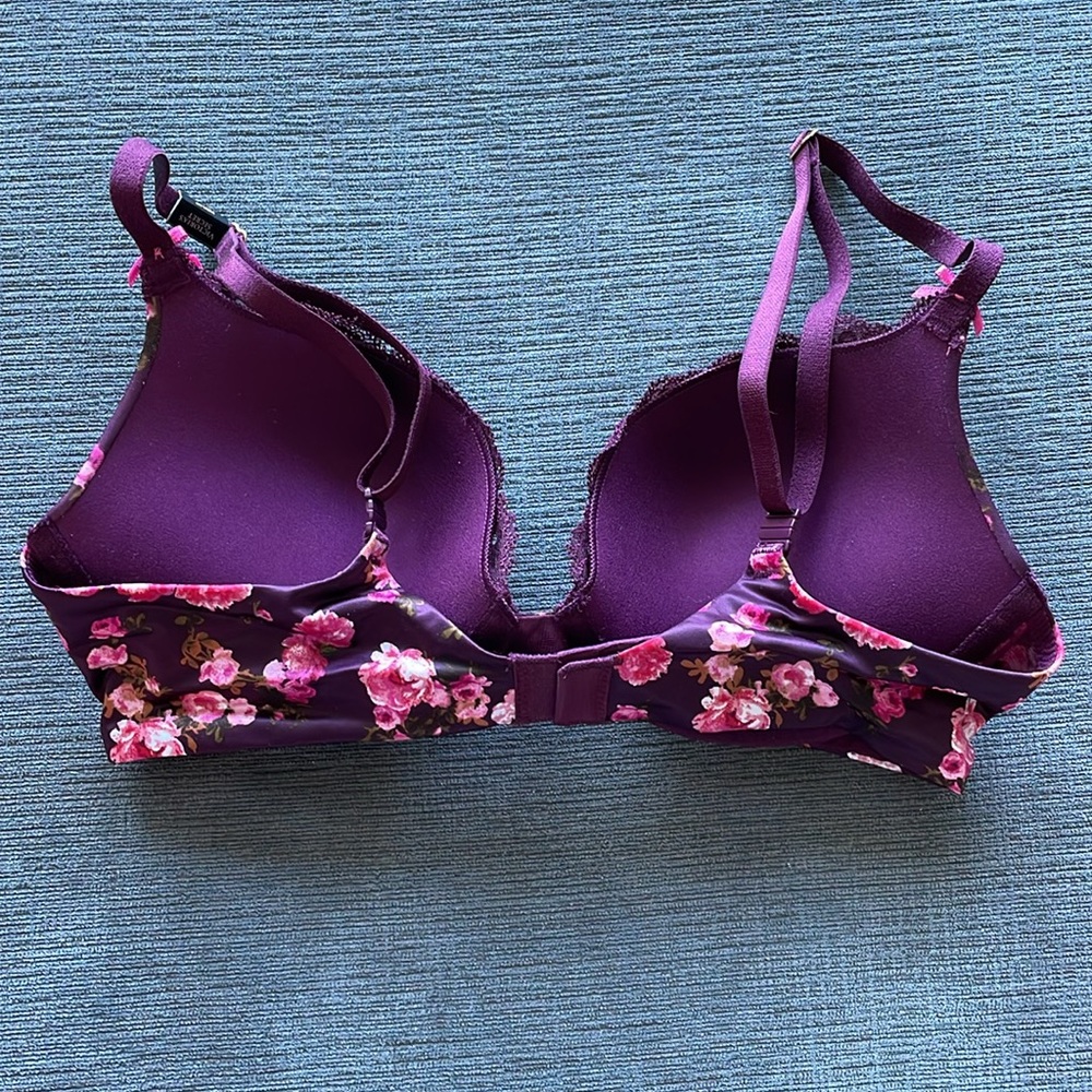 VS Dream Angels Push Up Bra - Picture 3 of 6